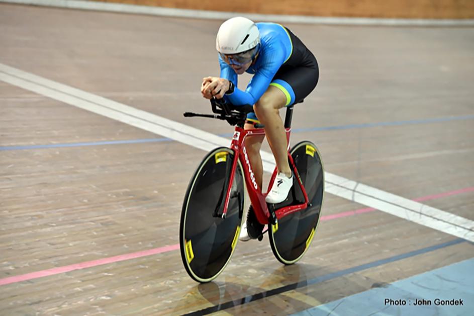 AusCycling Victorian cyclist Anna Davis breaks Masters Hour Record